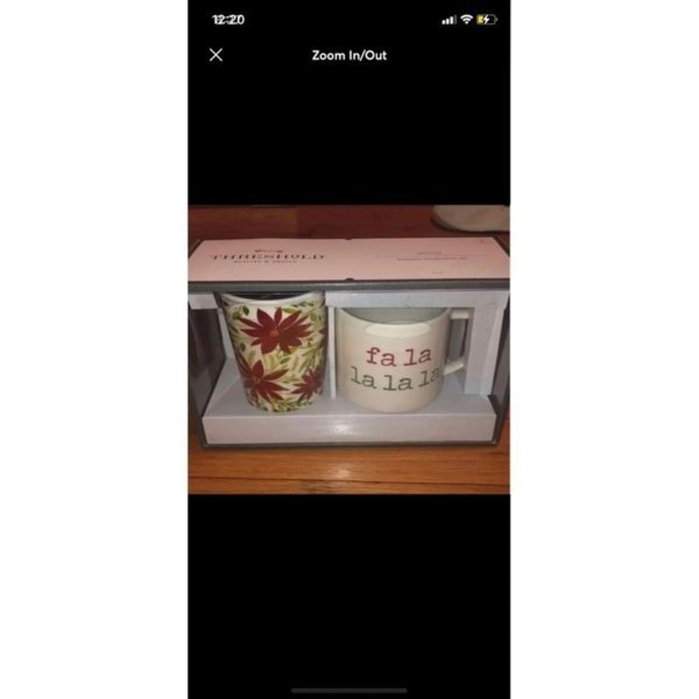 NWT Christmas Coffee Mug Set